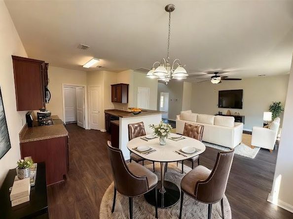 1318  Lucchese Lane , Dallas Texas 75253