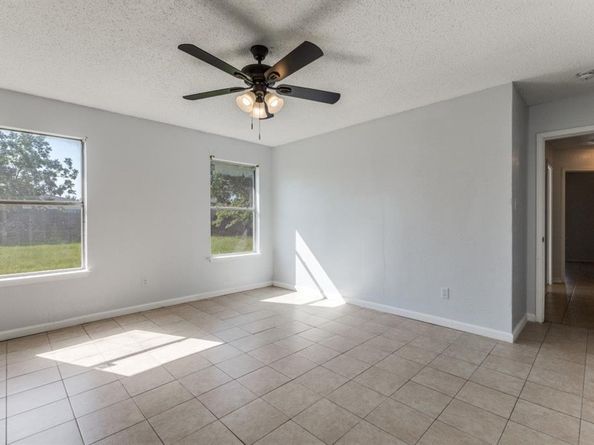 2135  Vine Lane , Dallas Texas 75217