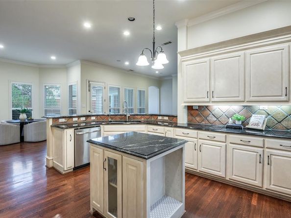 5716  Northbrook Drive , Plano Texas 75093