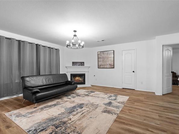 1024  Ridgetop Drive , Justin Texas 76247