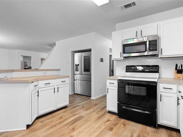 1024  Ridgetop Drive , Justin Texas 76247