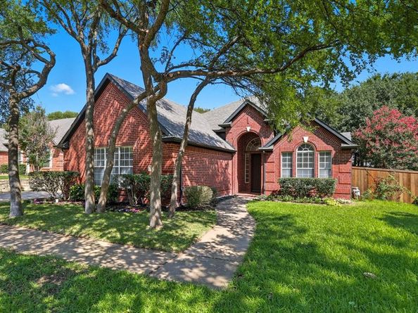 4116  Mustang Trail , Flower Mound Texas 75028