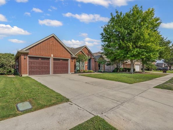 2618  Edgefield Trail , Mansfield Texas 76063