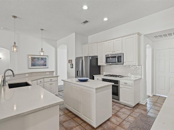 2618  Edgefield Trail , Mansfield Texas 76063