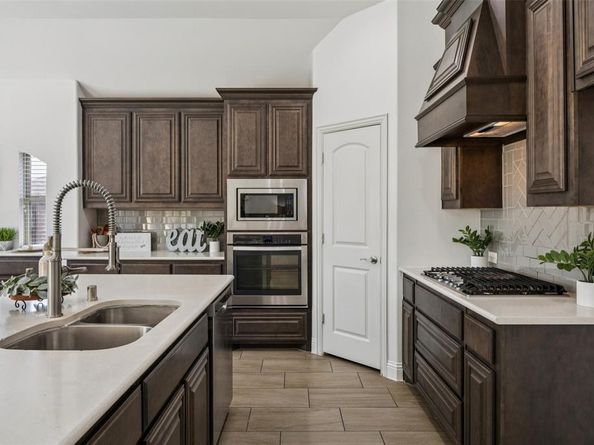 1616  Downing Drive , Aubrey Texas 76227