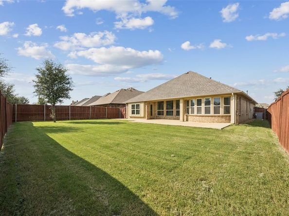 1616  Downing Drive , Aubrey Texas 76227