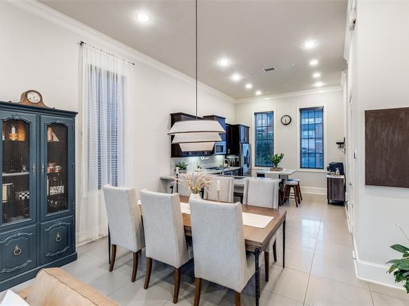 723 S Cesar Chavez Boulevard , Dallas Texas 75201