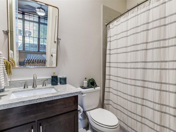 723 S Cesar Chavez Boulevard , Dallas Texas 75201