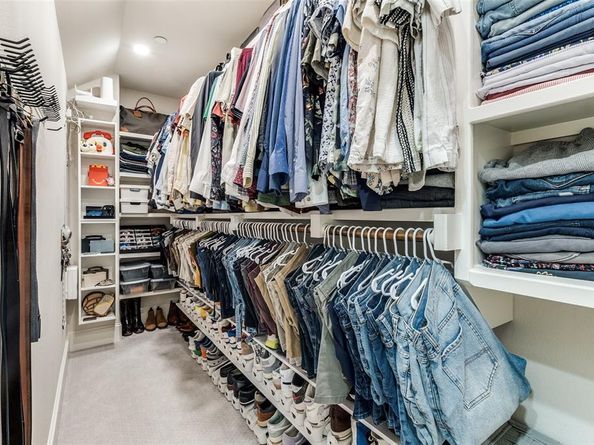 723 S Cesar Chavez Boulevard , Dallas Texas 75201