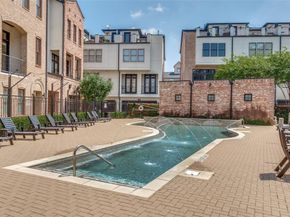 723 S Cesar Chavez Boulevard , Dallas Texas 75201