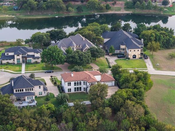 2629  Whispering Oaks Cove , Cedar Hill Texas 75104