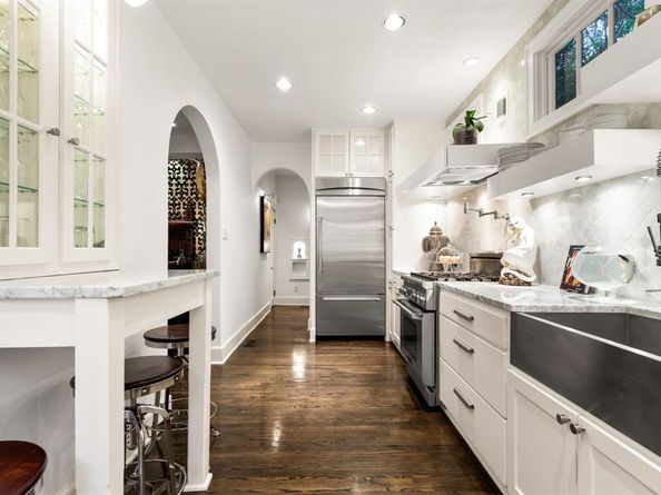 1520  Olympia Drive , Dallas Texas 75208