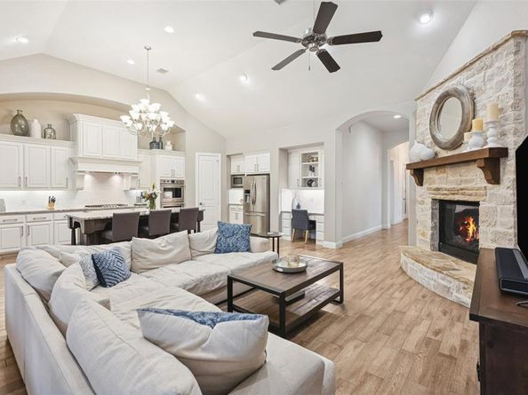 2718  Corral Drive , Celina Texas 75009