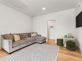 4530  Newmore Avenue , Dallas Texas 75209