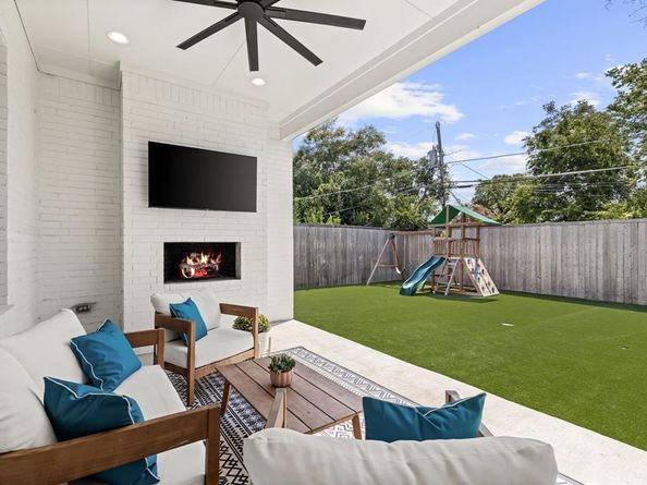 4530  Newmore Avenue , Dallas Texas 75209