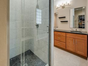 6723  Santa Fe Avenue , Dallas Texas 75223