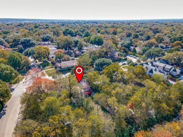 6723  Santa Fe Avenue , Dallas Texas 75223