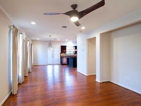 6723  Santa Fe Avenue , Dallas Texas 75223