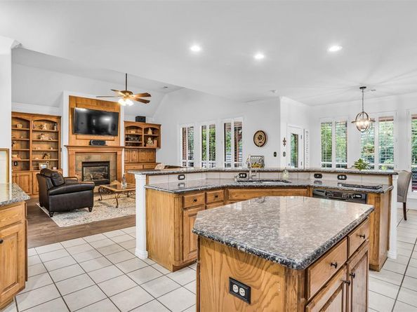 17  Forest Drive , Mansfield Texas 76063