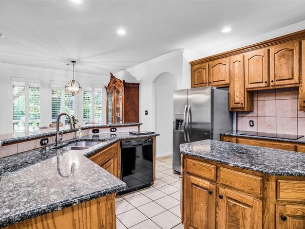 17  Forest Drive , Mansfield Texas 76063