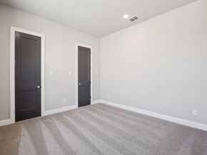 305  Sunset Lane  104, Fort Worth Texas 76114