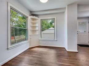1342  Michigan Avenue , Dallas Texas 75216