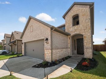 2907  Woodland Court 