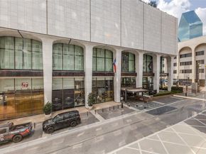 1505  Elm Street  204, Dallas Texas 75201