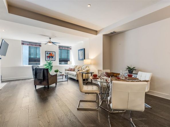 1505  Elm Street  204, Dallas Texas 75201
