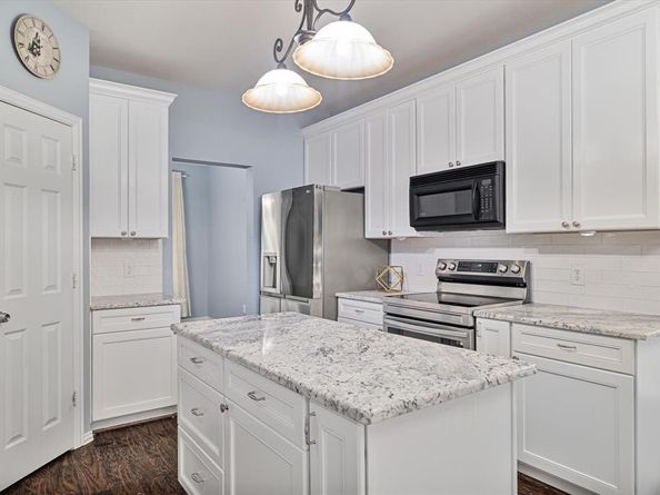 931 W Cedar Street , Celina Texas 75009