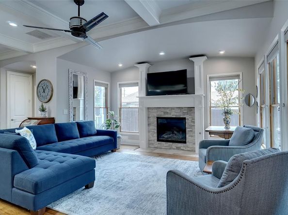 613  Ball Street , Grapevine Texas 76051