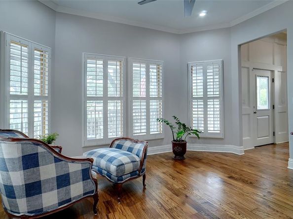 613  Ball Street , Grapevine Texas 76051