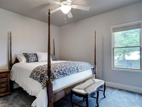 613  Ball Street , Grapevine Texas 76051