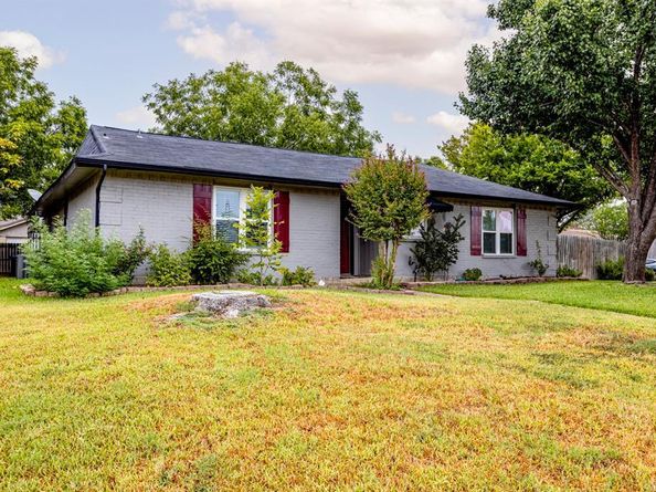 4613  Redwood Drive , Garland Texas 75043