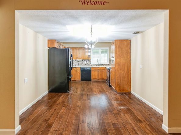 4613  Redwood Drive , Garland Texas 75043