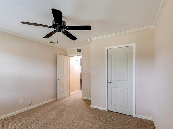4613  Redwood Drive , Garland Texas 75043