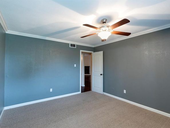 4613  Redwood Drive , Garland Texas 75043