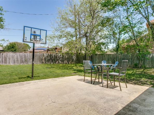 2509  Mcclure Street , Irving Texas 75062