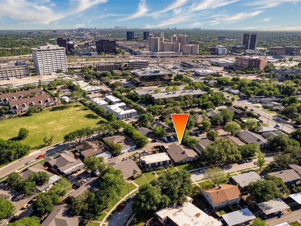 13328  Southview Lane  , Dallas Texas 75240
