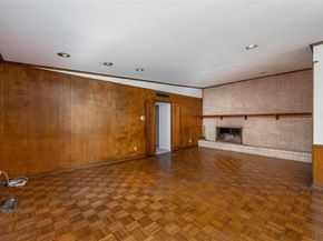 13328  Southview Lane  , Dallas Texas 75240