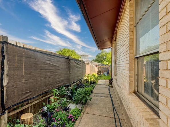 13328  Southview Lane  , Dallas Texas 75240