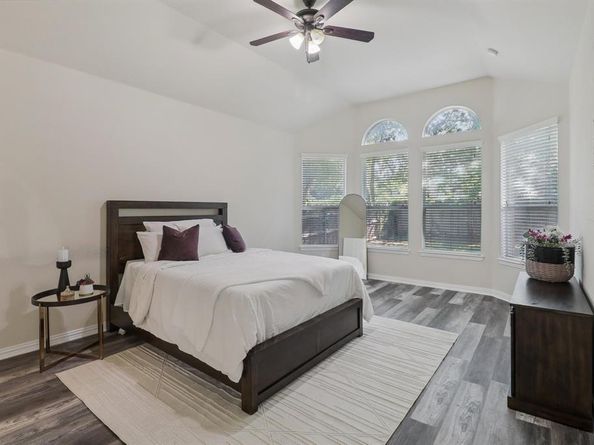 6207  Weaver Drive , Arlington Texas 76001