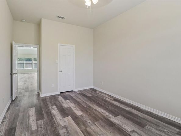 6207  Weaver Drive , Arlington Texas 76001
