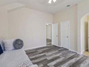 6207  Weaver Drive , Arlington Texas 76001