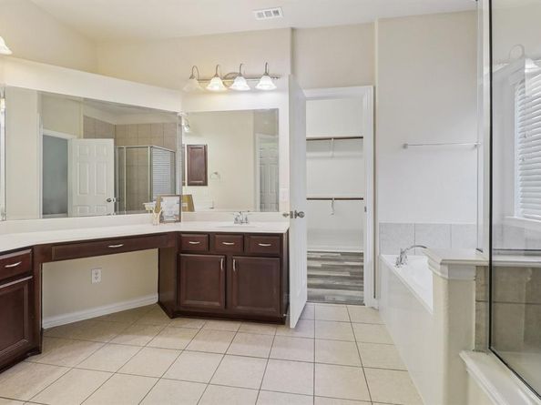 6207  Weaver Drive , Arlington Texas 76001
