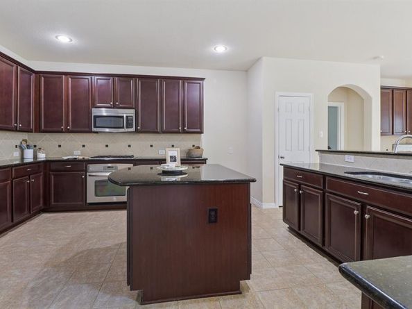 6207  Weaver Drive , Arlington Texas 76001