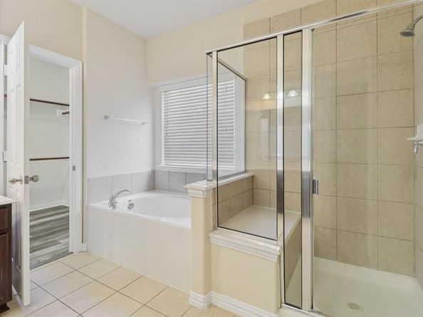 6207  Weaver Drive , Arlington Texas 76001