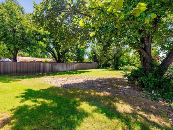 2314  Cales Drive , Arlington Texas 76013