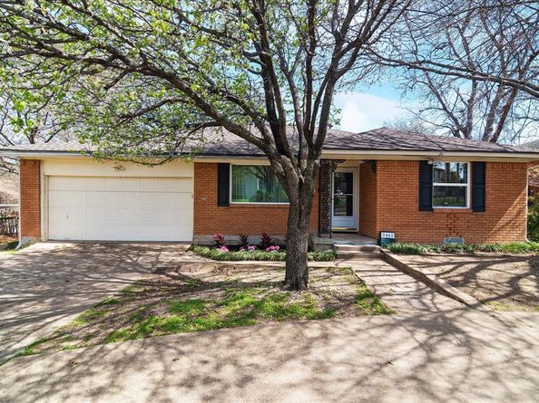 2461  Highland Road , Dallas Texas 75228