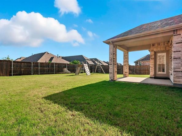 813  Glen Crossing Drive , Celina Texas 75009